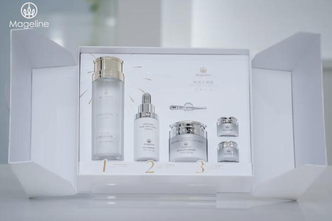 吉丽“整全美白”造医美新标杆九游会J9入口PK国际大牌麦(图1) 吉丽“整全美白”造医美新标杆九游会J9入口PK国际大牌麦(图1)