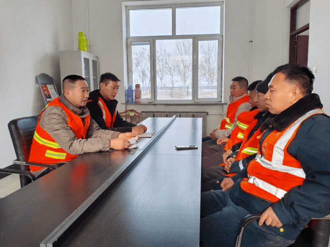 记省劳动模范、大来道班长杜延君在岗的最后